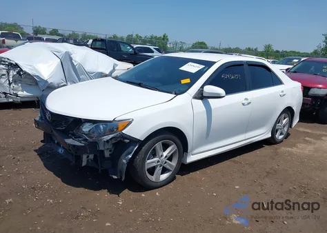 2014 Toyota Camry Se from USA, damaged, VIN 4T1BF1FK8EU833014